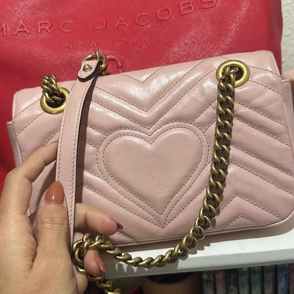 Pending Sandy’s 🩷 leather Gucci marmont mini crossbody - Picture 9 of 12